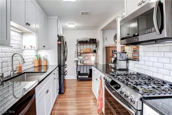 Lakewood, OH 44107,12900 Lake AVE #820
