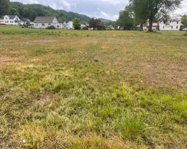 Parkersburg, WV 26101,2600 Pike ST