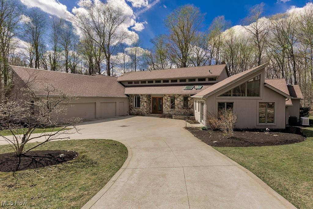 8740 Galloway TRL, Novelty, OH 44072