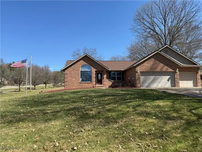 31 BRIAR LN, Millersburg, OH 44654