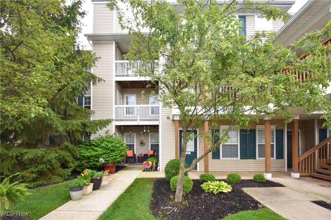 Westlake, OH 44145,28340 Center Ridge RD #116