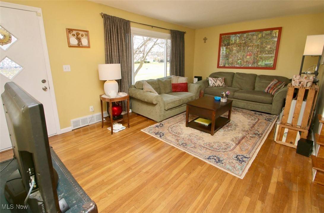Willowick, OH 44095,248 E 288th ST