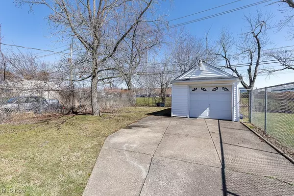 Warrensville Heights, OH 44128,4369 Parkton DR