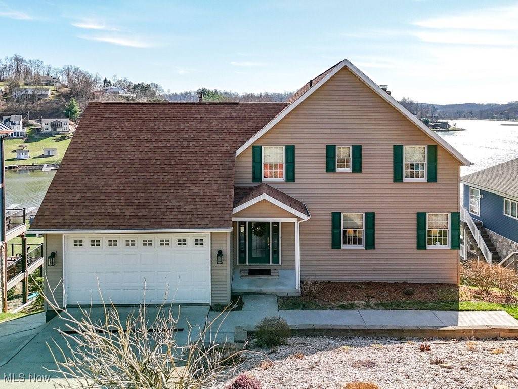Malvern, OH 44644,376 E Mohawk DR
