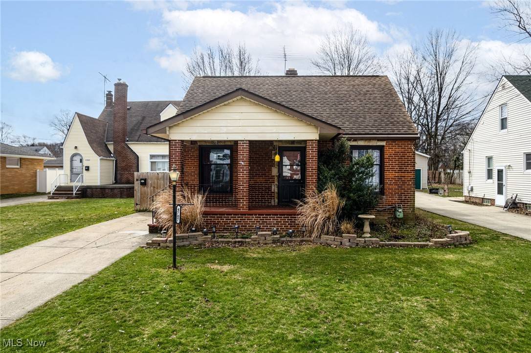 4707 Yorkshire AVE, Parma, OH 44134