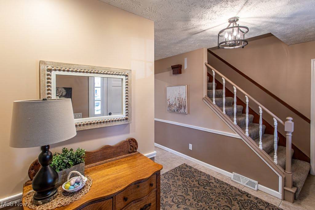 Warren, OH 44484,701 Shadowood LN SE