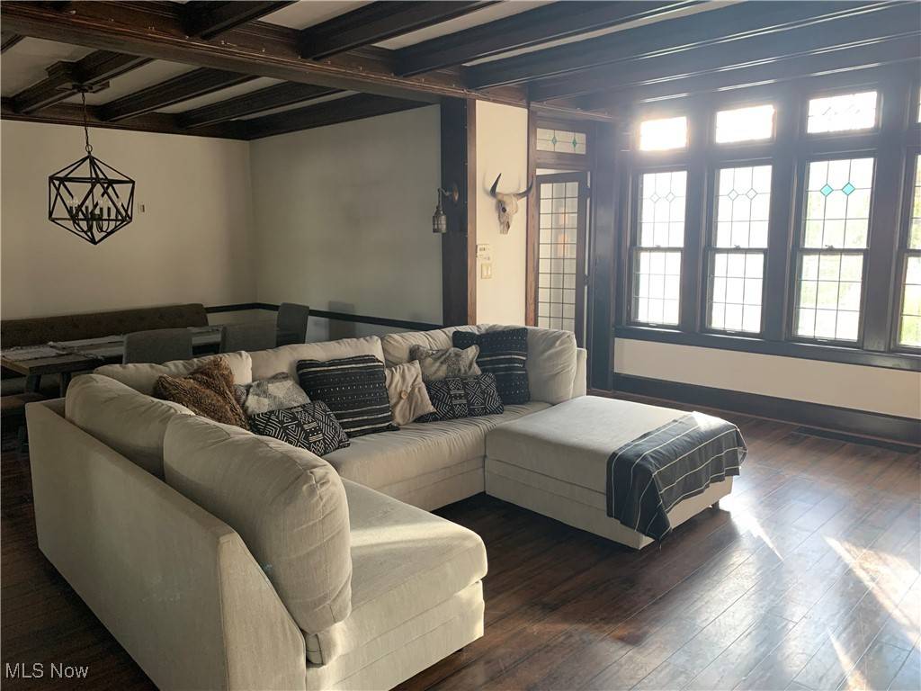 Cleveland Heights, OH 44118,1509 Rydalmount RD