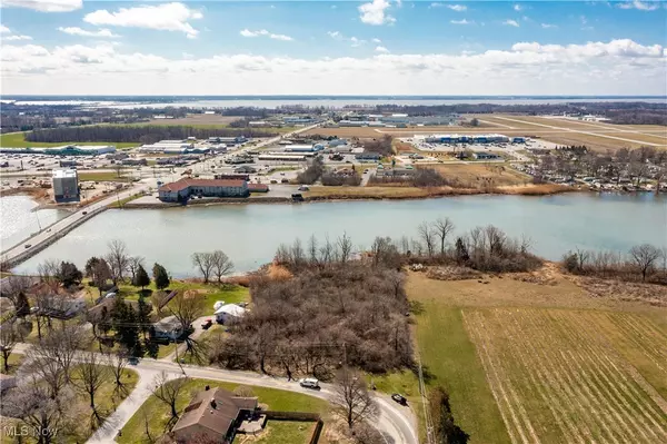 Port Clinton, OH 43452,113 W Catawba RD