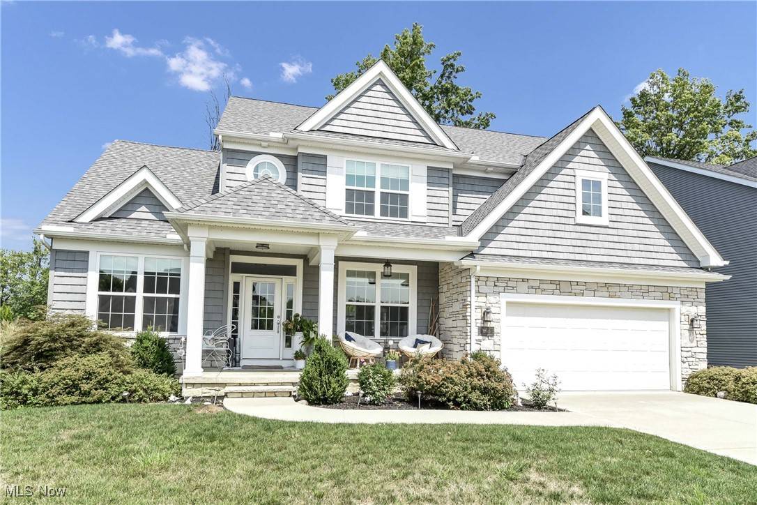32640 Albion DR, Avon Lake, OH 44012