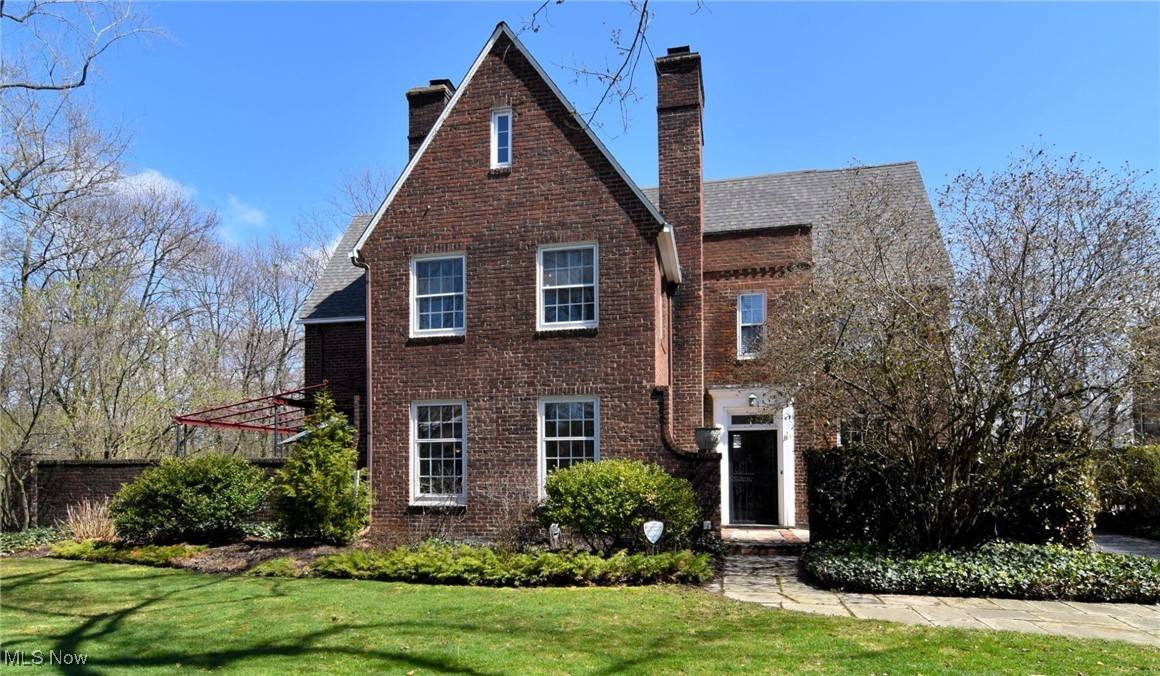Shaker Heights, OH 44122,2929 Morley RD