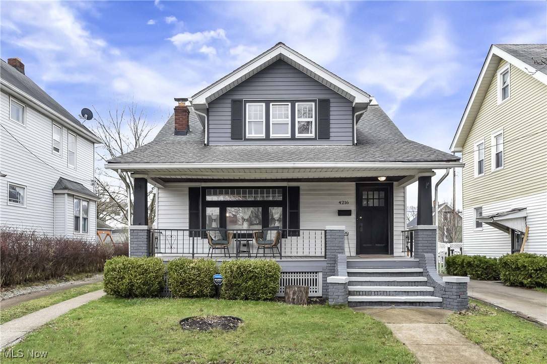 4216 W 49th ST, Cleveland, OH 44144