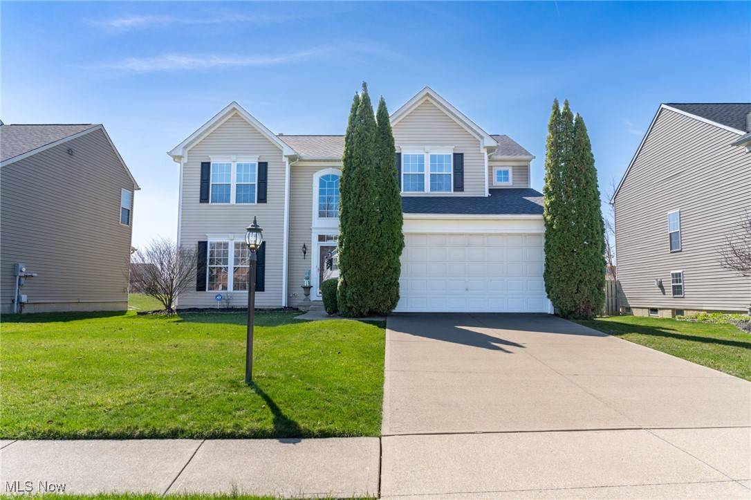 37901 Pebble Lake TRL, North Ridgeville, OH 44039