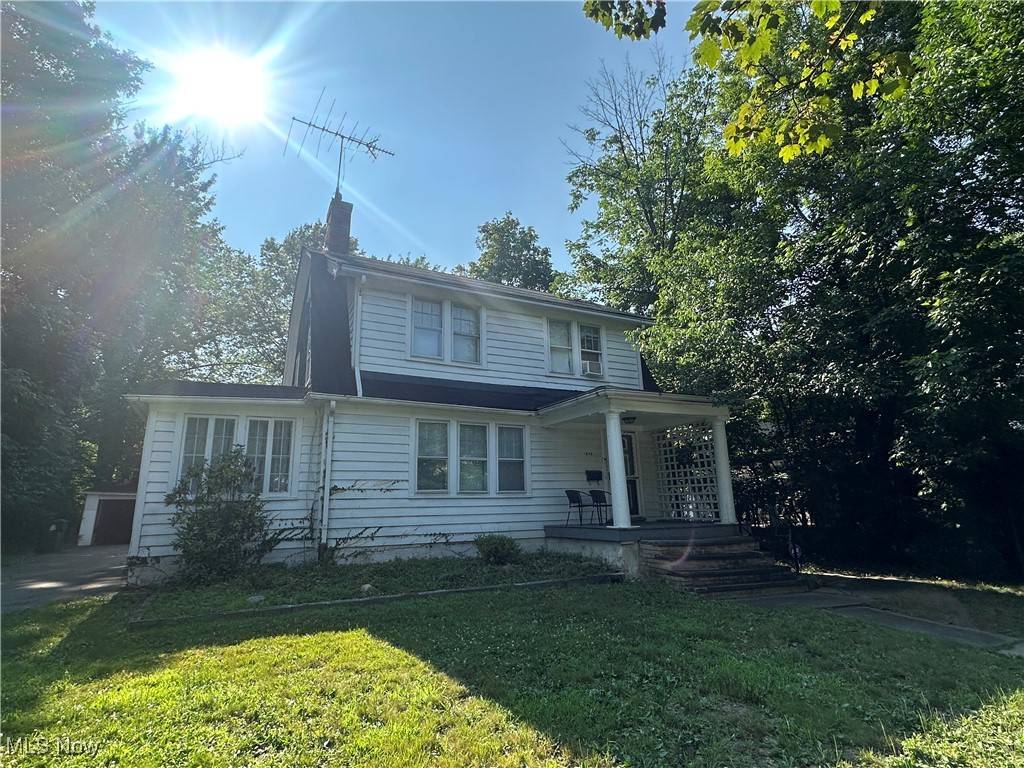 1648 Maple RD, Cleveland Heights, OH 44121