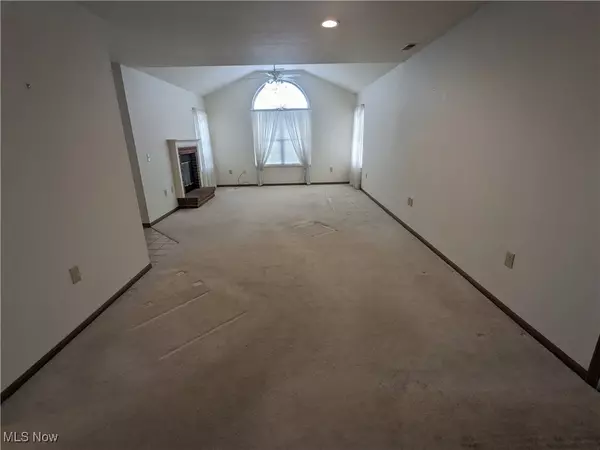 Wooster, OH 44691,4365 Hunters Chase LN