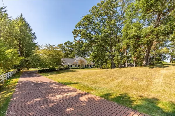 Hartville, OH 44632,833 S Prospect AVE