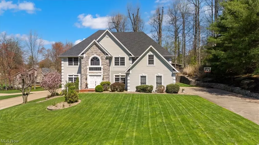 5215 Glenbrook DR, Vienna, WV 26105