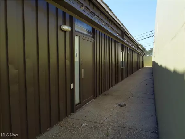 Parkersburg, WV 26104,4540 Emerson Avenue