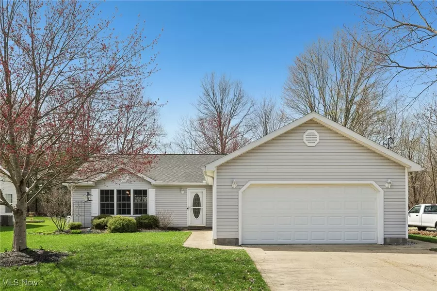 1635 Sugar Creek DR, Roaming Shores, OH 44084