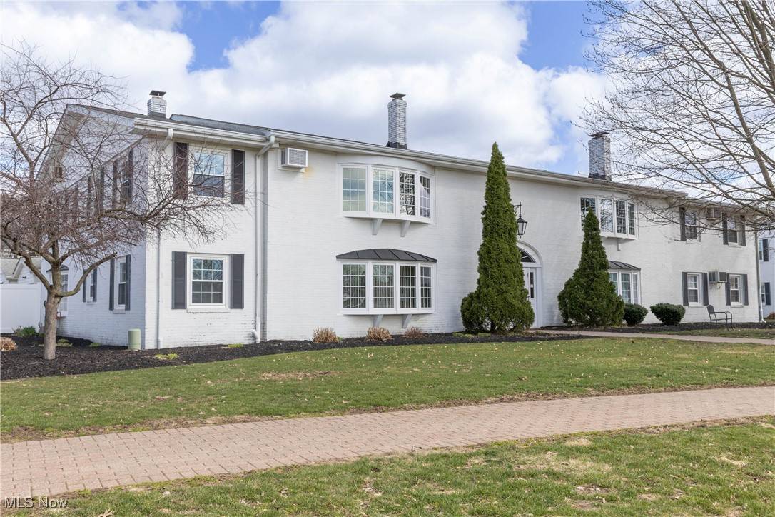 Mentor, OH 44060,4 Meadowlawn DR #3