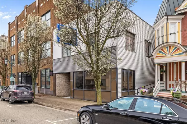 East Liverpool, OH 43920,118 W 5th ST