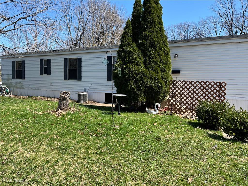 Lorain, OH 44052,3948 Reid AVE #52
