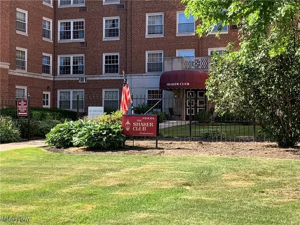 Shaker Heights, OH 44122,19201 Van Aken BLVD #114