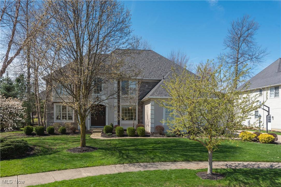 33518 Silver Oak DR, Avon, OH 44011
