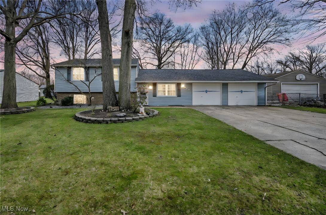 3511 Kneirim DR, Lorain, OH 44053