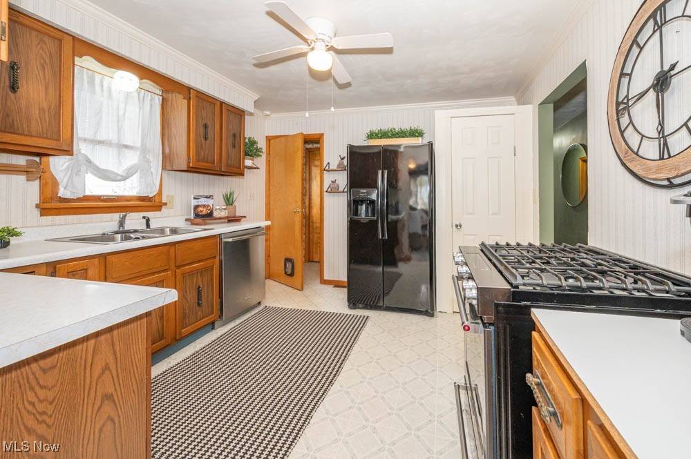 East Palestine, OH 44413,410 Alice ST