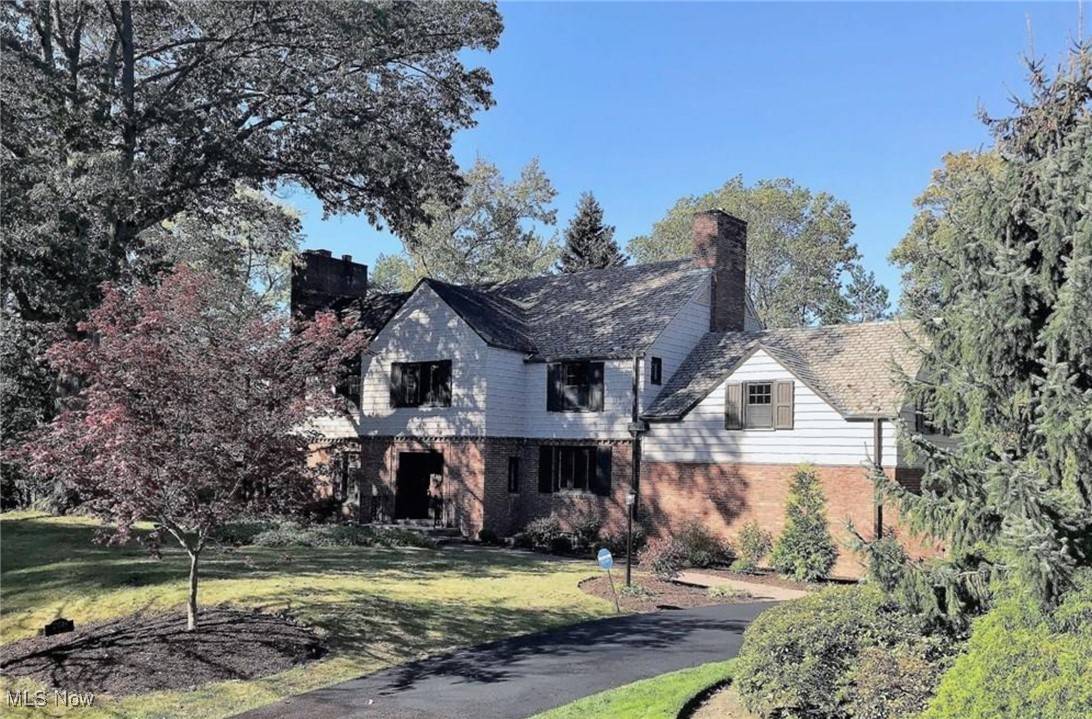 23549 Stanford RD, Shaker Heights, OH 44122