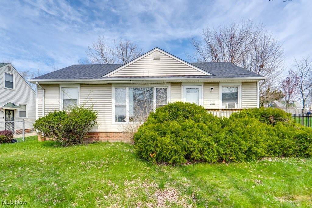 17113 Holly Hill DR, Cleveland, OH 44128