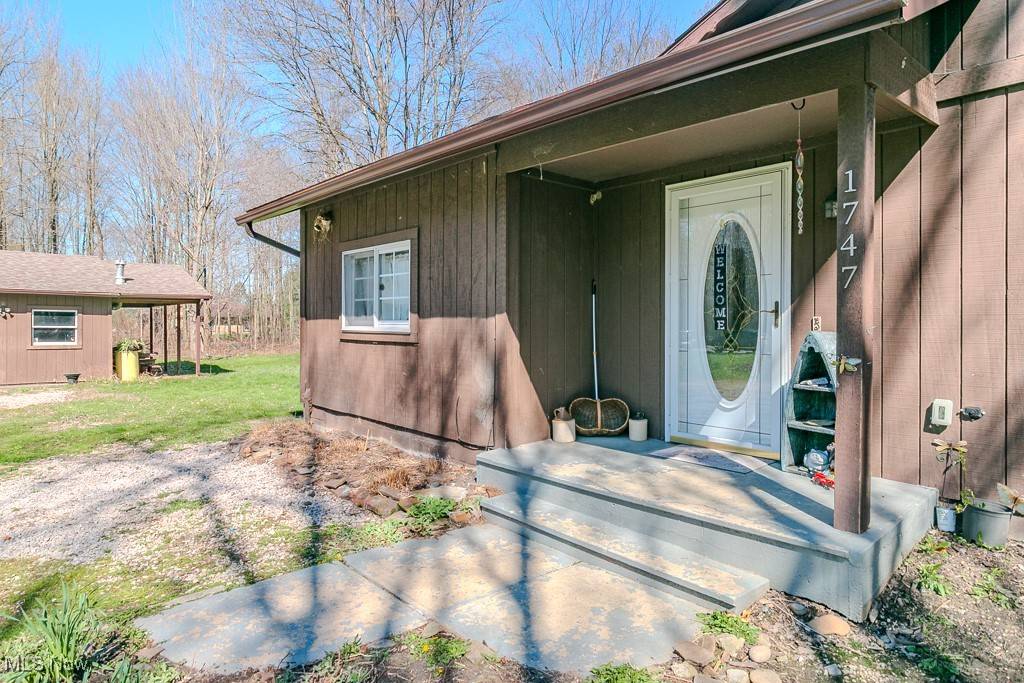 Roaming Shores, OH 44084,1747 Morning Star DR