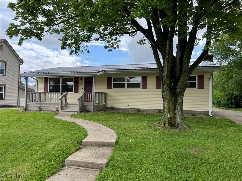 863 2nd ST SE, New Philadelphia, OH 44663