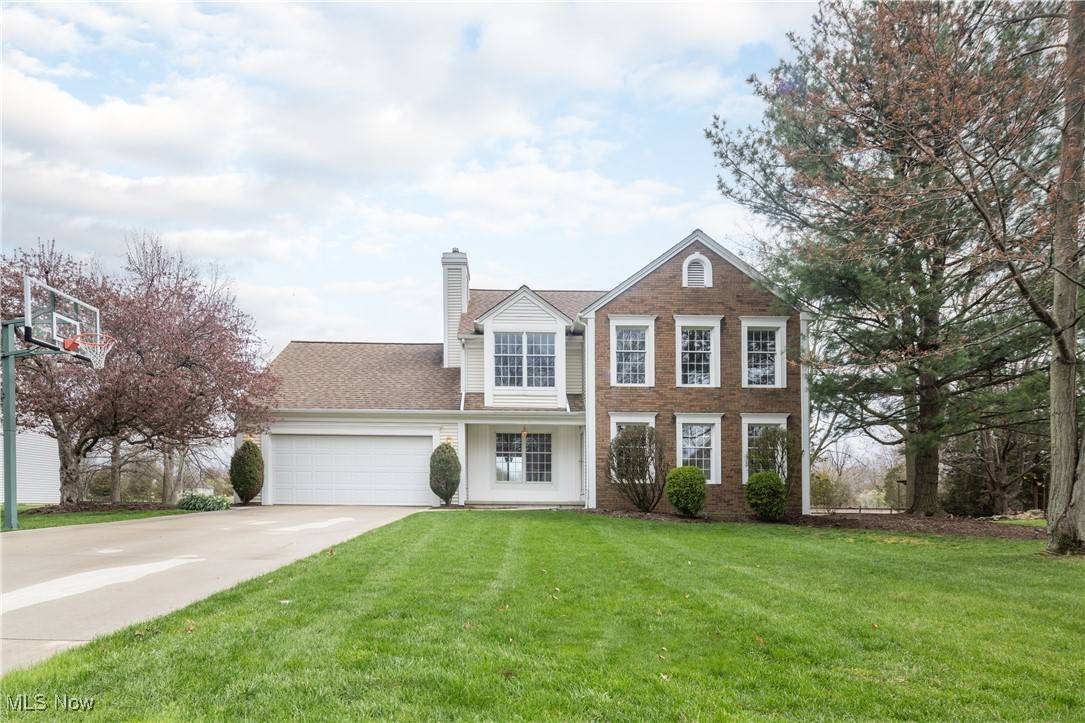 590 Chancellor CIR, Avon Lake, OH 44012