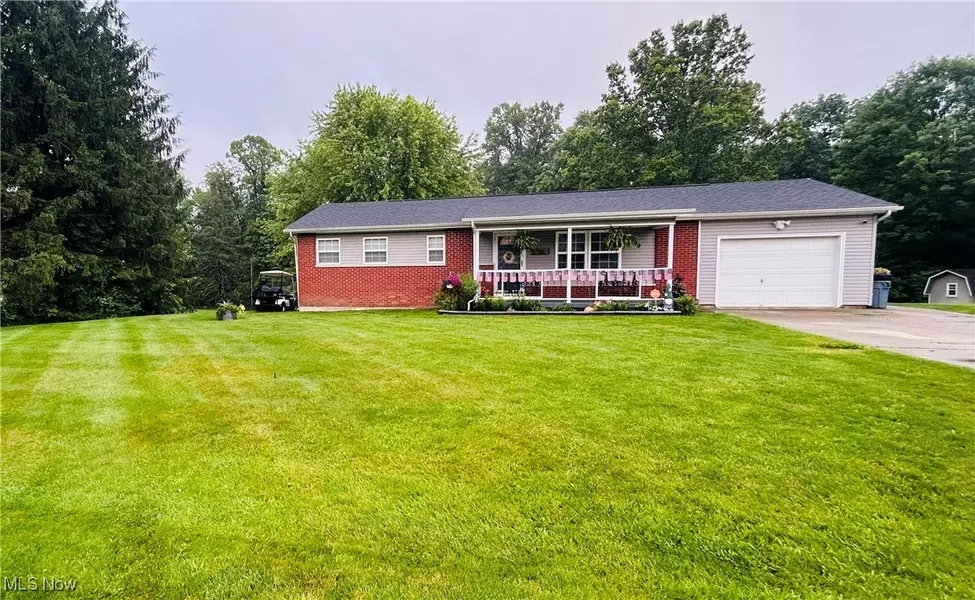 4999 Paragon DR SE, New Lexington, OH 43764