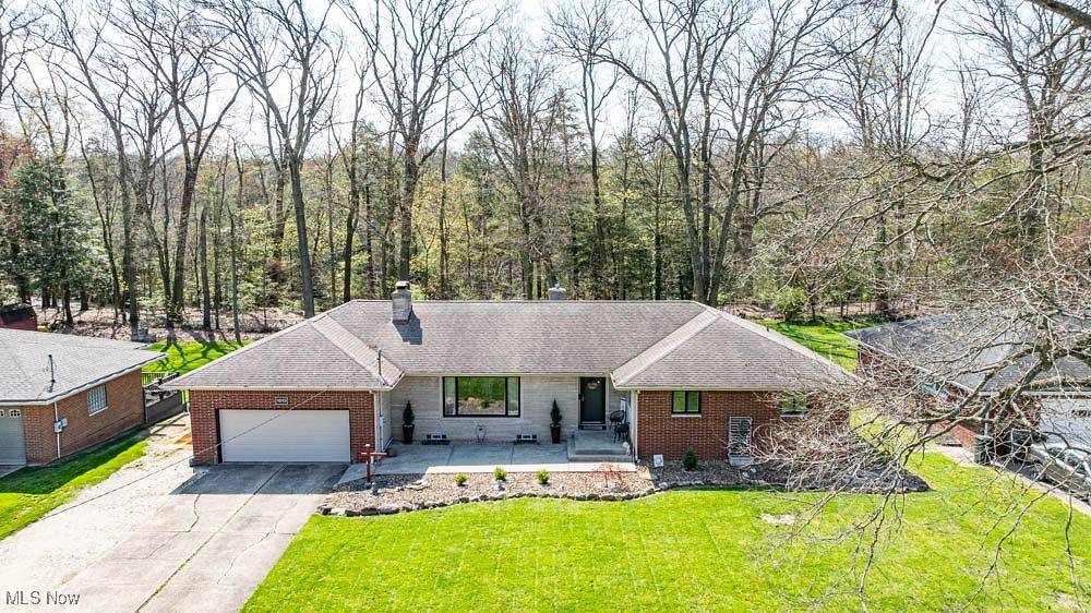 1013 Cherokee DR, Youngstown, OH 44511