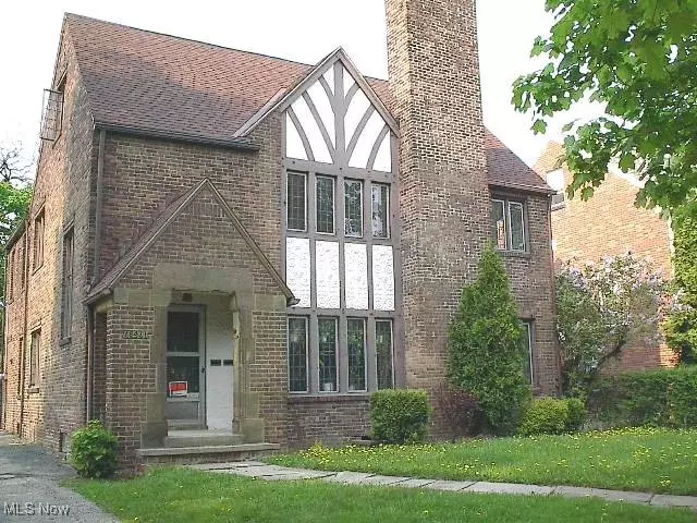 18431 Newell RD, Shaker Heights, OH 44122