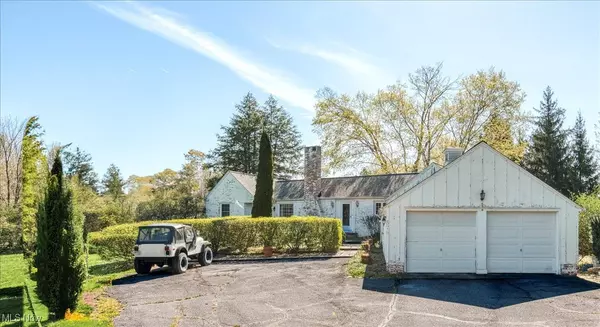 Chagrin Falls, OH 44022,578 North ST