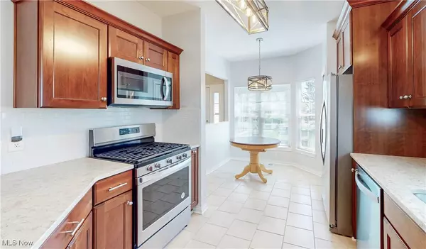 Sagamore Hills, OH 44067,8508 Waterside DR