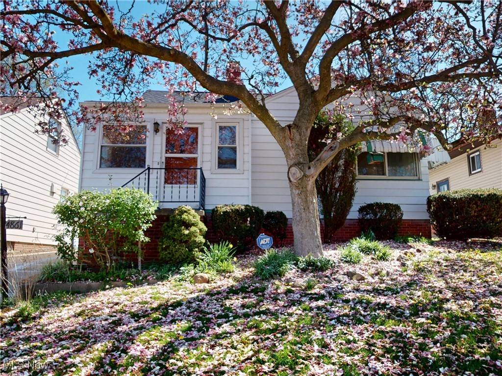 4861 E 90th ST, Garfield Heights, OH 44125