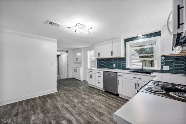 Oberlin, OH 44074,162 E Hamilton ST