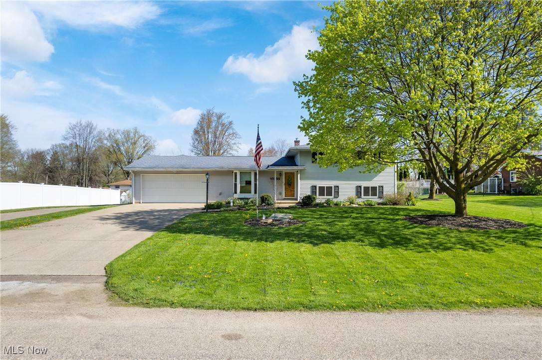 10399 Persimmon ST NW, Canal Fulton, OH 44614