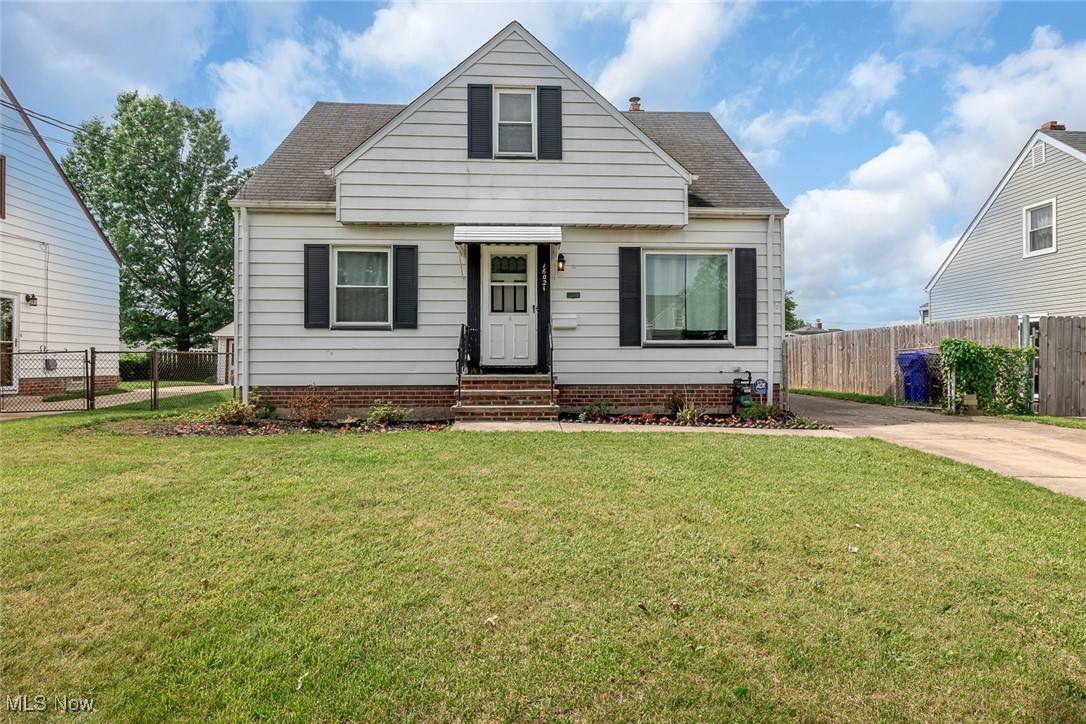 16021 Pike BLVD, Brook Park, OH 44142