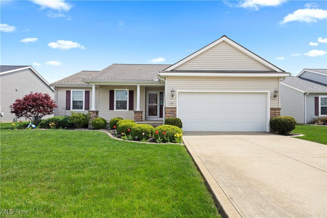 608 Chardonnay CIR, Vermilion, OH 44089