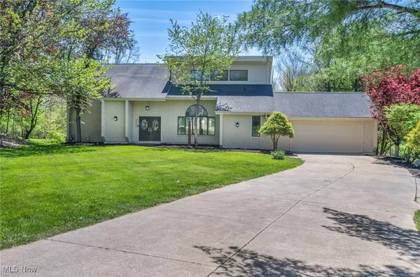 3346 Country Club DR, Medina, OH 44256