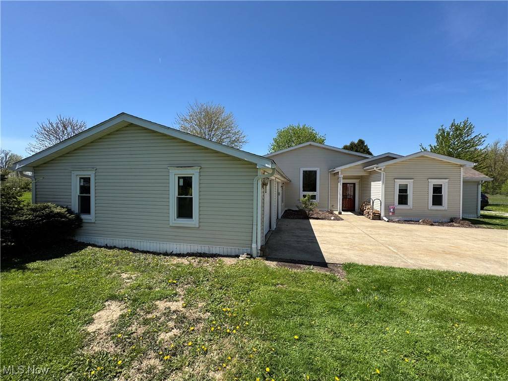 Oberlin, OH 44074,14380 Baumhart RD