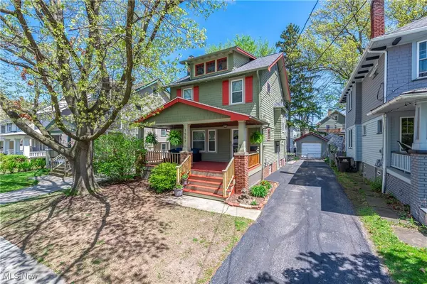 Lakewood, OH 44107,1557 Lauderdale AVE