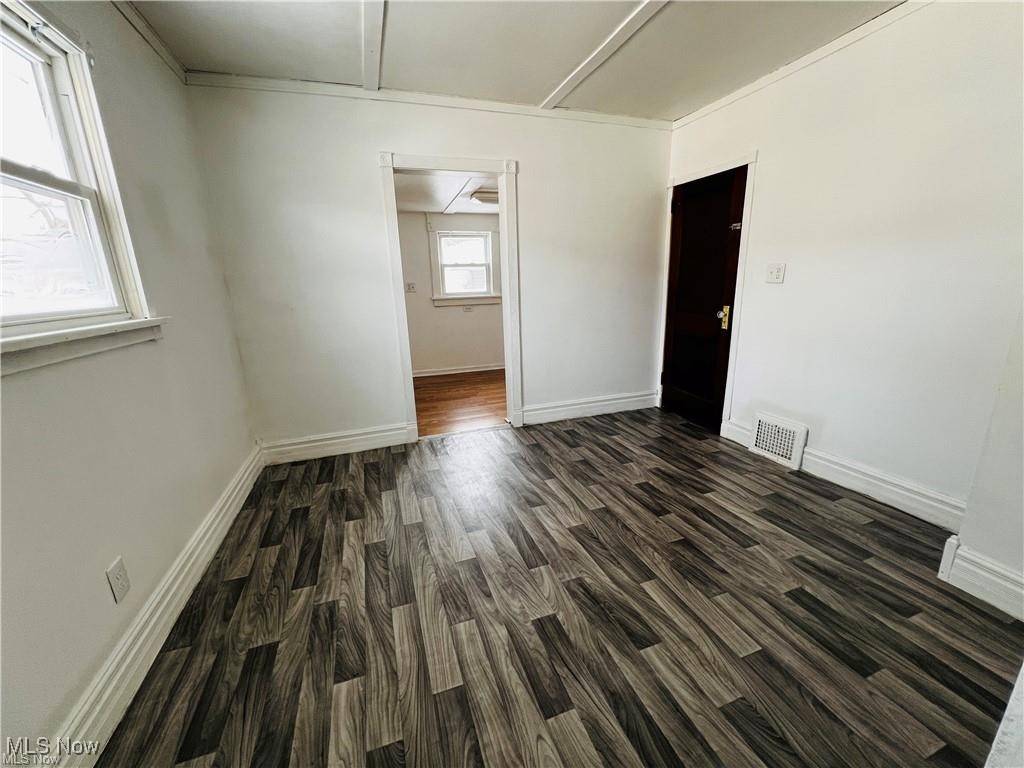 Canton, OH 44705,1322 Struble AVE NE
