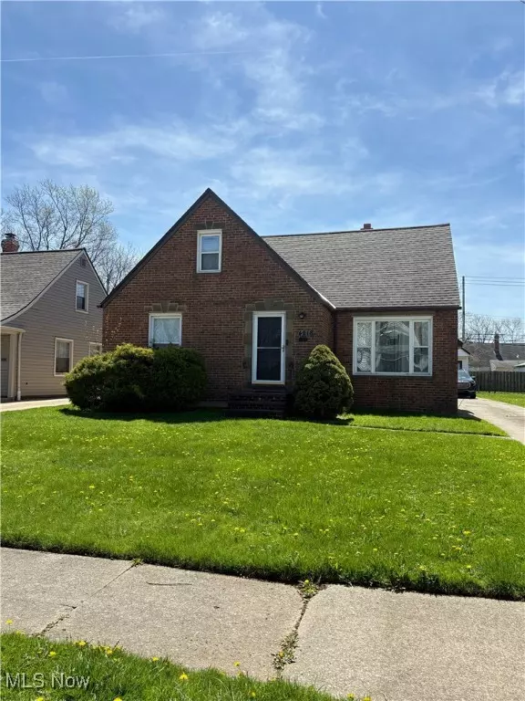 4218 Eastway RD, South Euclid, OH 44121