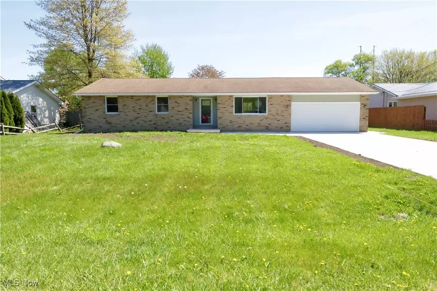 3947 Old Abbe RD, Sheffield Village, OH 44054